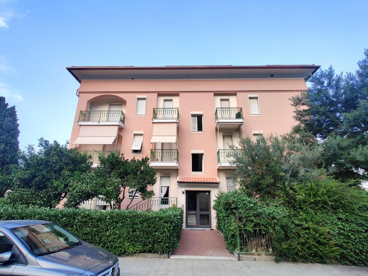 Ferienwohnung Sotto Il Cielo Finale Ligure Exterior foto
