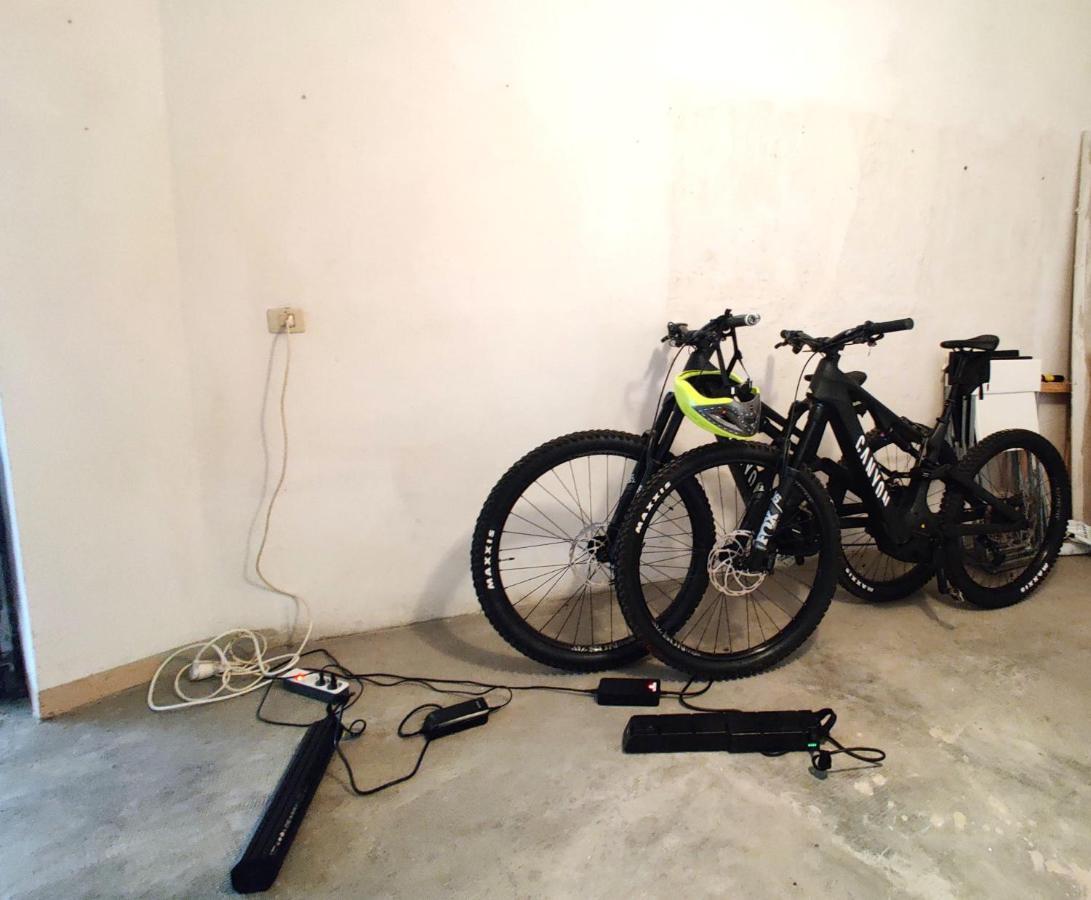 Ferienwohnung Sotto Il Cielo Finale Ligure Exterior foto