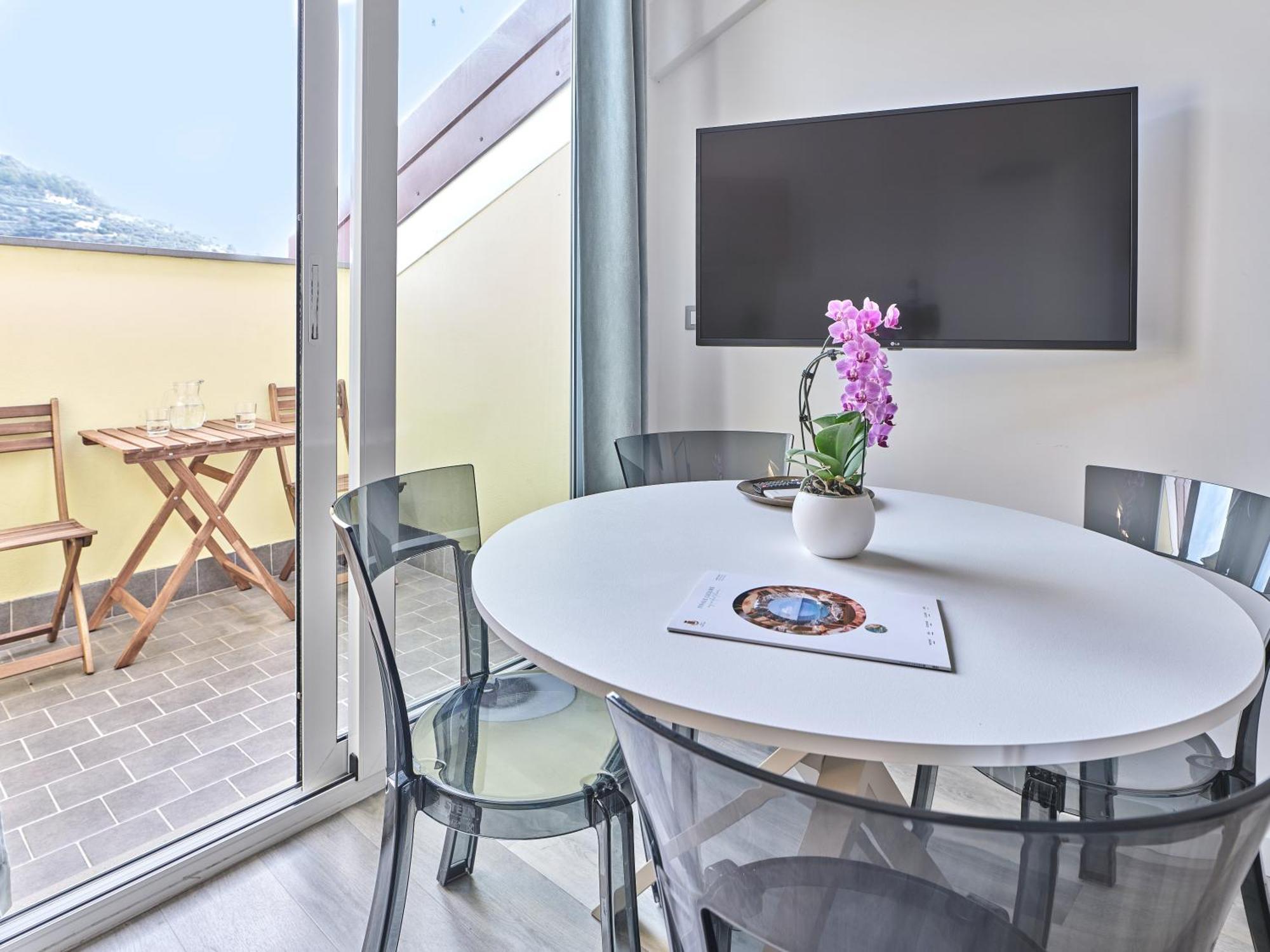 Ferienwohnung Sotto Il Cielo Finale Ligure Exterior foto